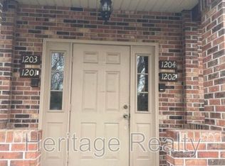 810 Highland Dr APT 1204, Knoxville, TN 37912