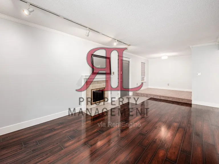 1212 Lake Shore Dr — Photo 11