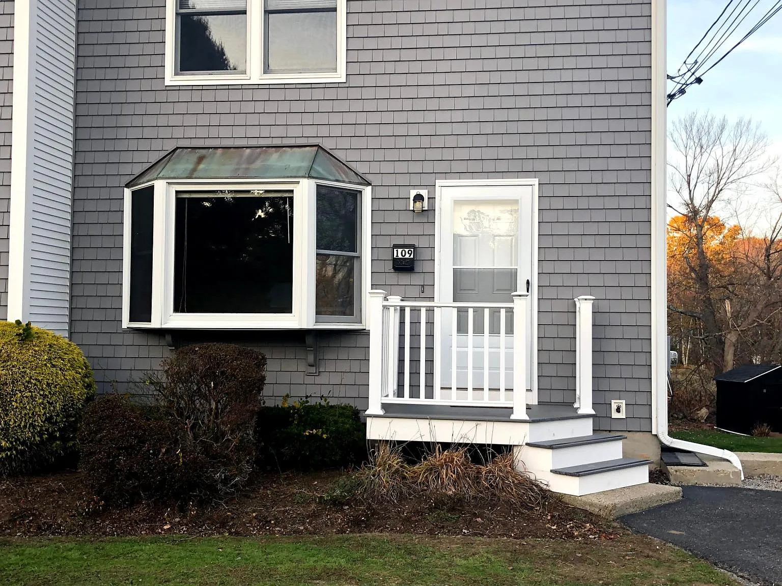 109 Prospect Hill Ave — Photo 1