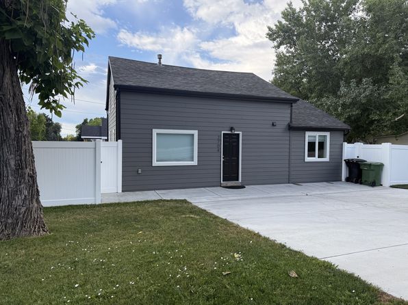2704 Poly Dr