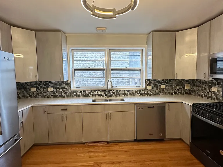 5717 N Saint Louis Ave #2 — Photo 18
