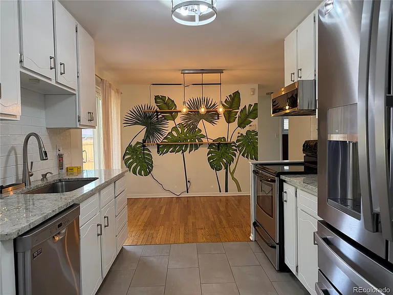 4105 S Inca St — Photo 4