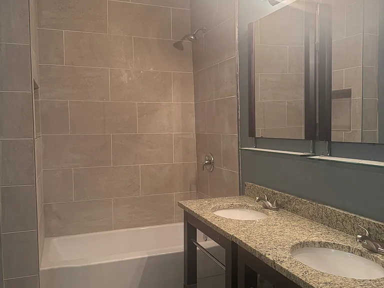 9548 S Avenue M #1 — Photo 4