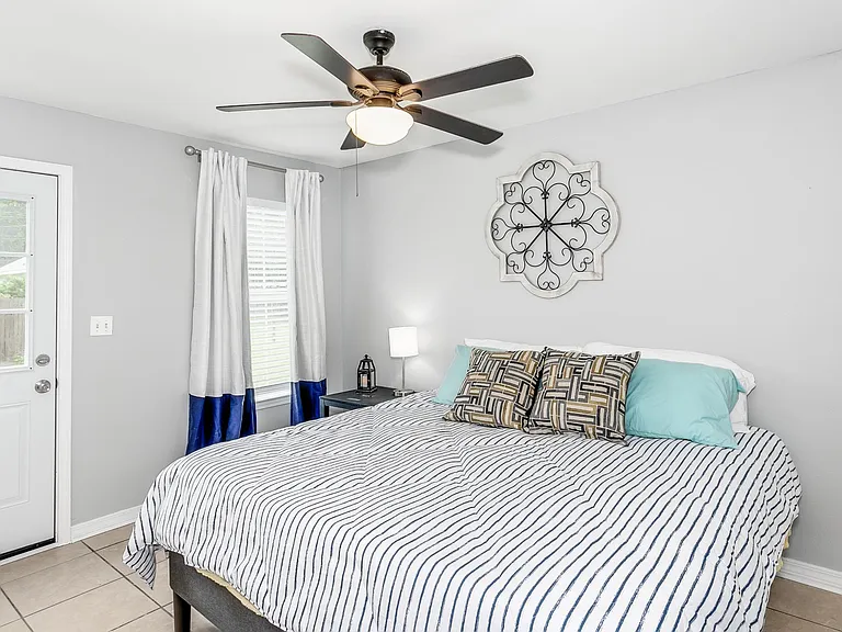 8410 Jarmen Ln — Photo 11