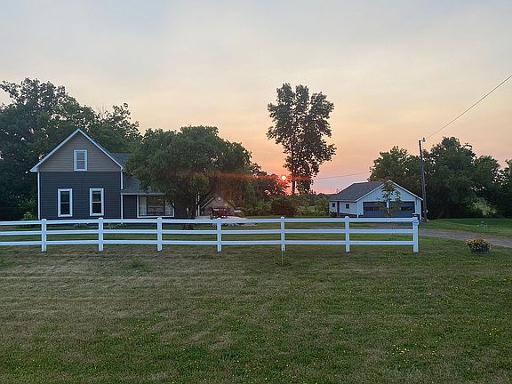 Front of House, Road View