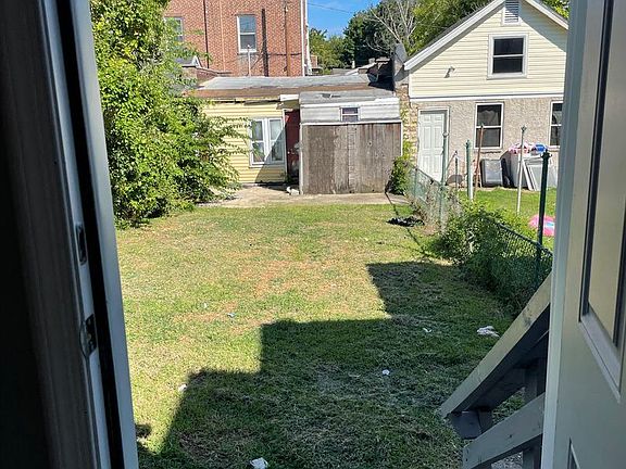 3rd image of 107 N 6th St #2