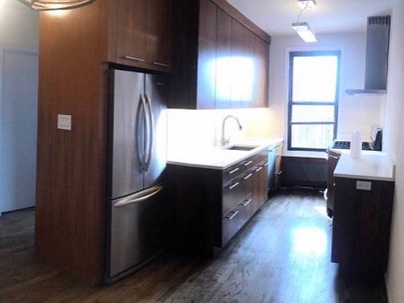 4th image of 13912 84th Dr APT 3J