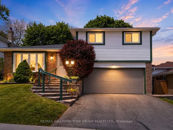 65 Porter St, Bradford West Gwillimbury, ON L3Z 1E9
