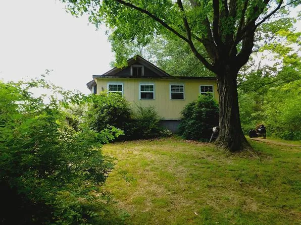 934 S Perry St, Titusville, PA 16354