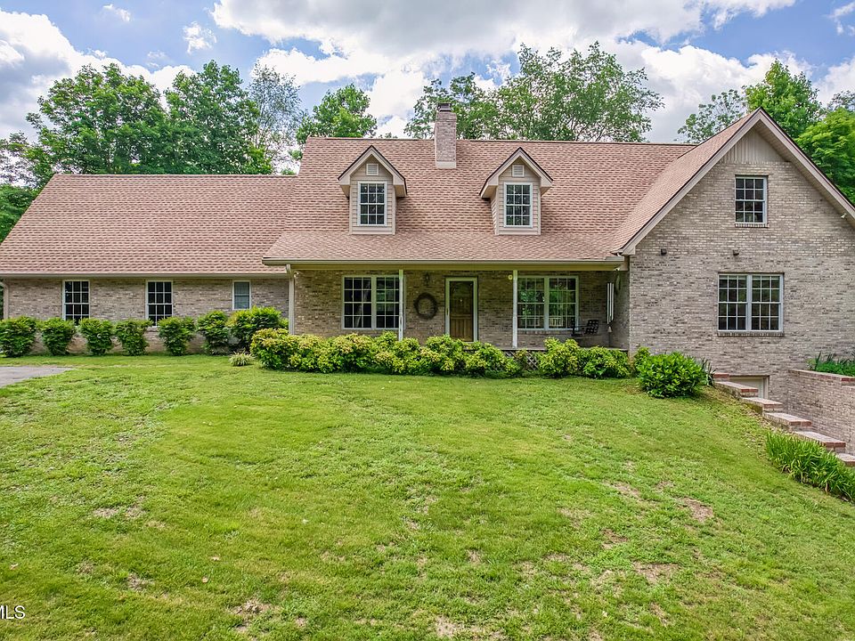 1st image of 210 Telford Rd