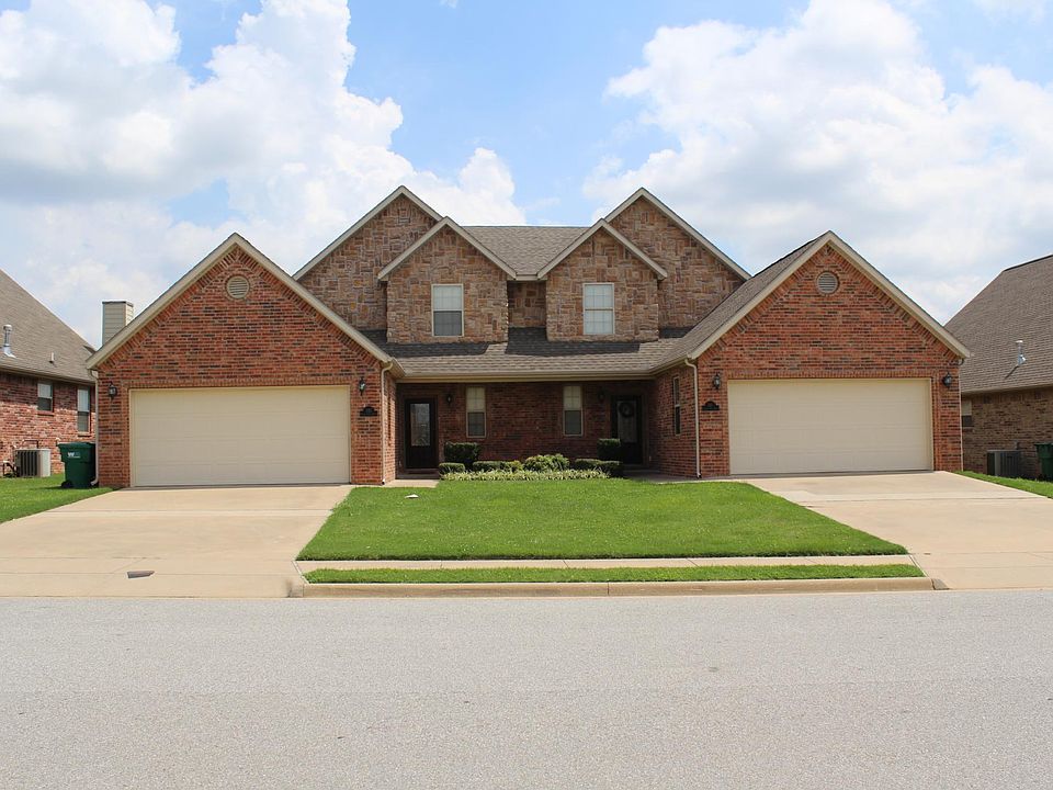 1st image of 339 Copper Oaks Dr