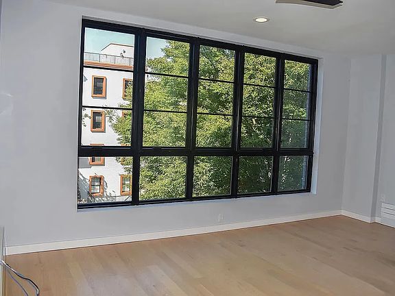 4th image of 646 Greene Ave Floor 4