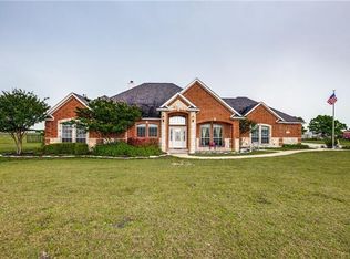 10594 Walnut Ln, Forney, TX 75126