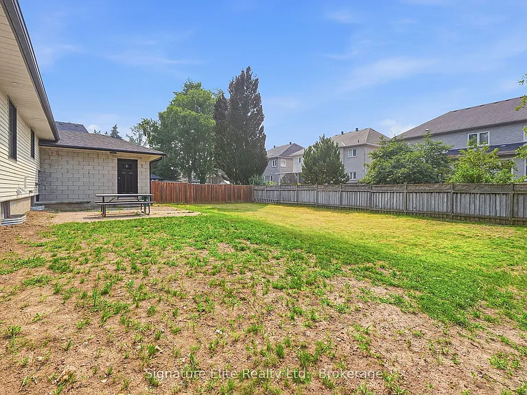 189 Duncan Rd — Photo 34