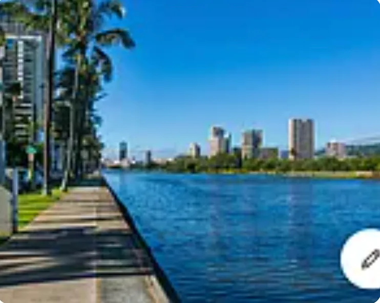 Kaiulani Ave, Honolulu — Photo 2