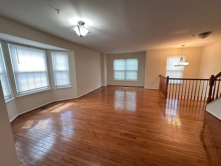 6913 Malachite Pl — Photo 11