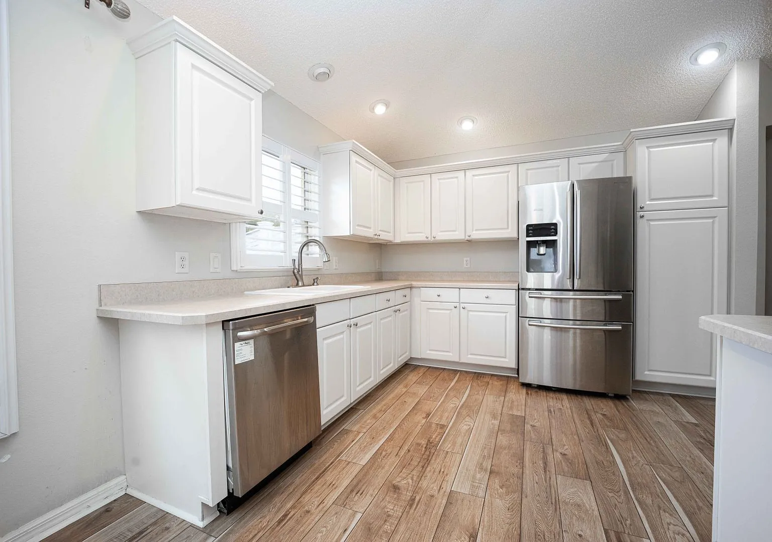 3BR/2BA Courtyard Villa in The Village of Tall Trees — Photo 4