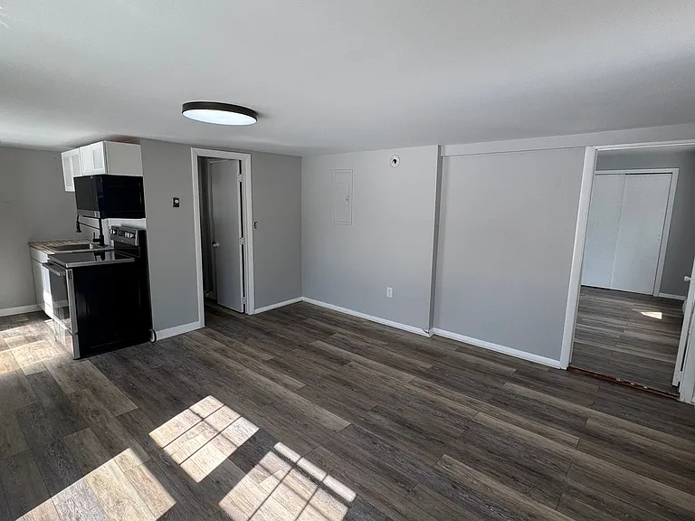 1088 Roosevelt Trl — Photo 3