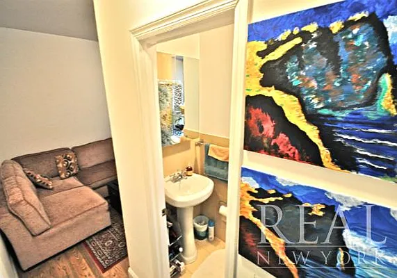 Rented by REAL New York | media 30