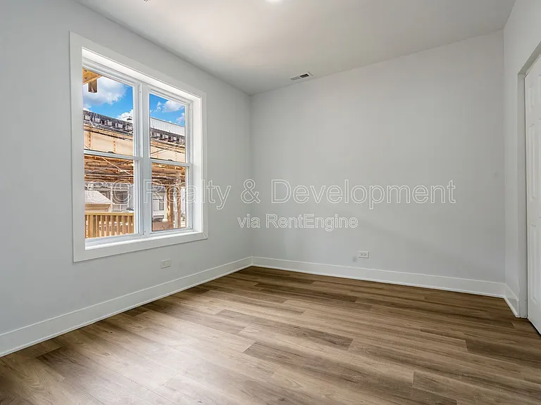 3744 N Wilton Ave #1N — Photo 12