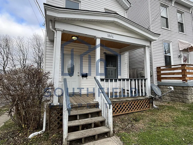 1846 Lincoln Ave — Photo 1