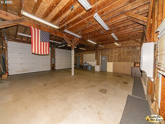5th image of 14700 NE 114th Ct