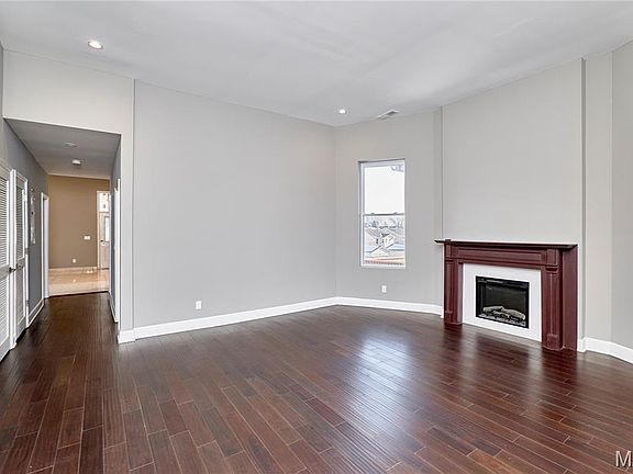 4th image of 4253 Washington Blvd #C