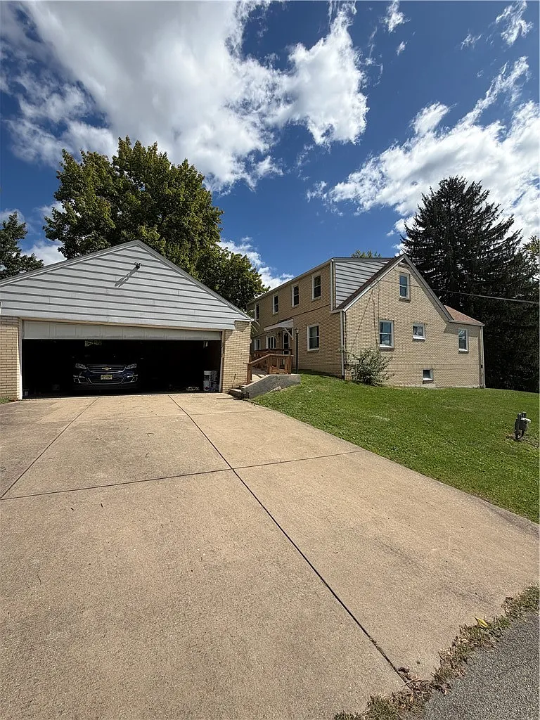 4 bed, 1864 sqft, $1,800 — Photo 4