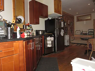 Rented by Rennit Inc.