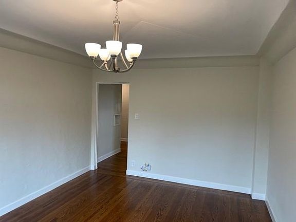3rd image of 1501 Lincoln Way APT 305
