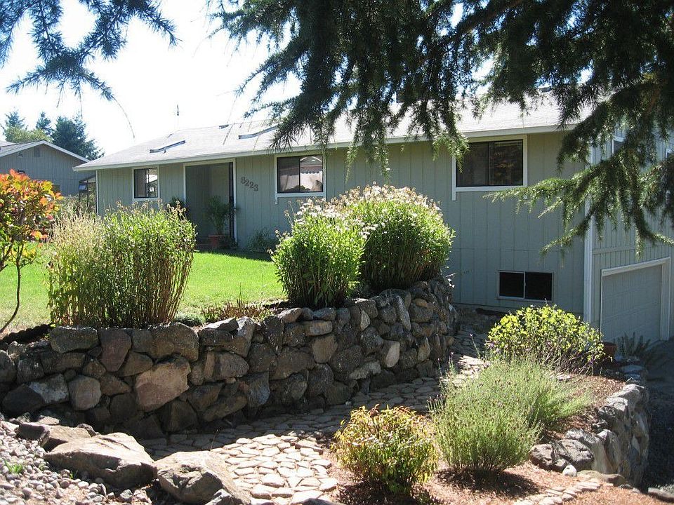 1st image of 8223 Kaster Dr NE