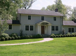 42 Winthrop Dr, Riverside, CT 06878