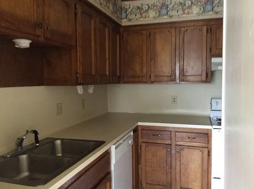 8724 Gsri Ave — Photo 4