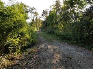 276 Baxtertown Rd, Fishkill, NY 12524