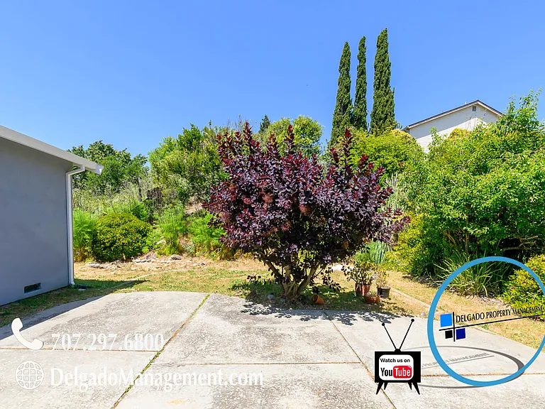 1567 Sherman Dr — Photo 27