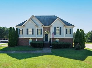 8128 Weatherstone Cir, Bessemer, AL 35022