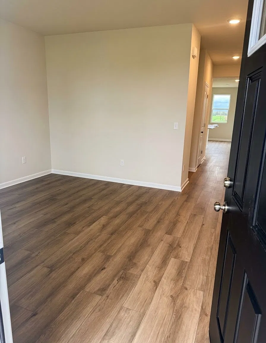 4 bed, 2.5 bath, 2600 sqft, $2,775 — Photo 3