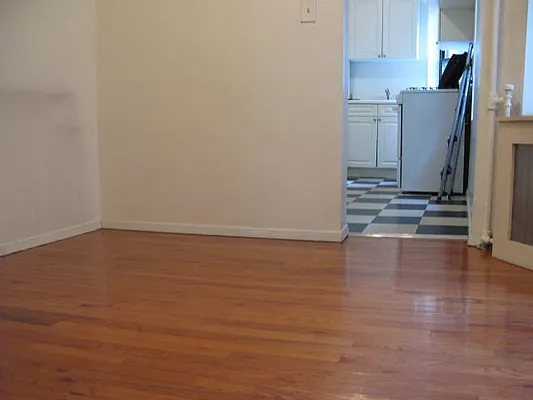 Rented by Roseann Lettieri Realty | media 4