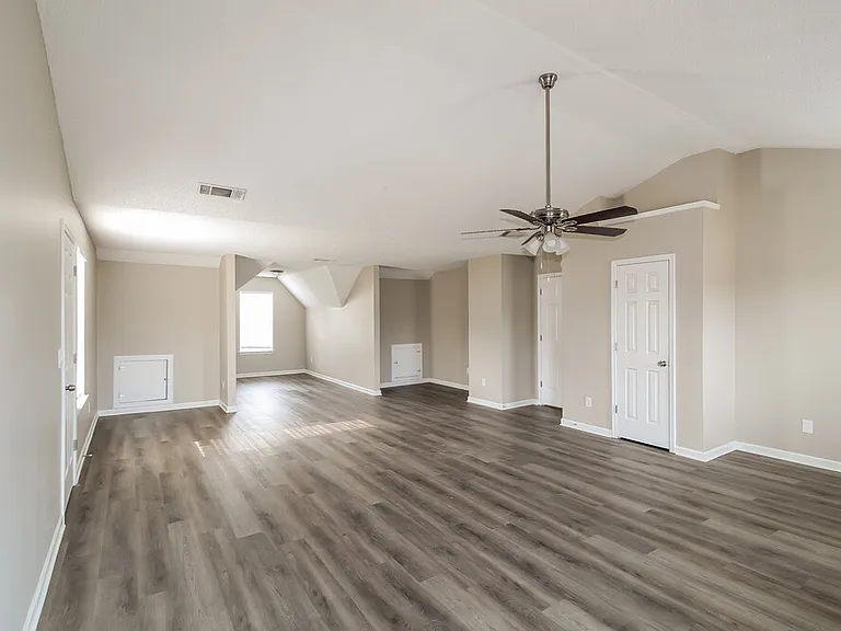 6243 Sayler Park — Photo 9