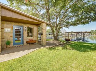 4712 E Holiday Estates Ct, Granbury, TX 76049