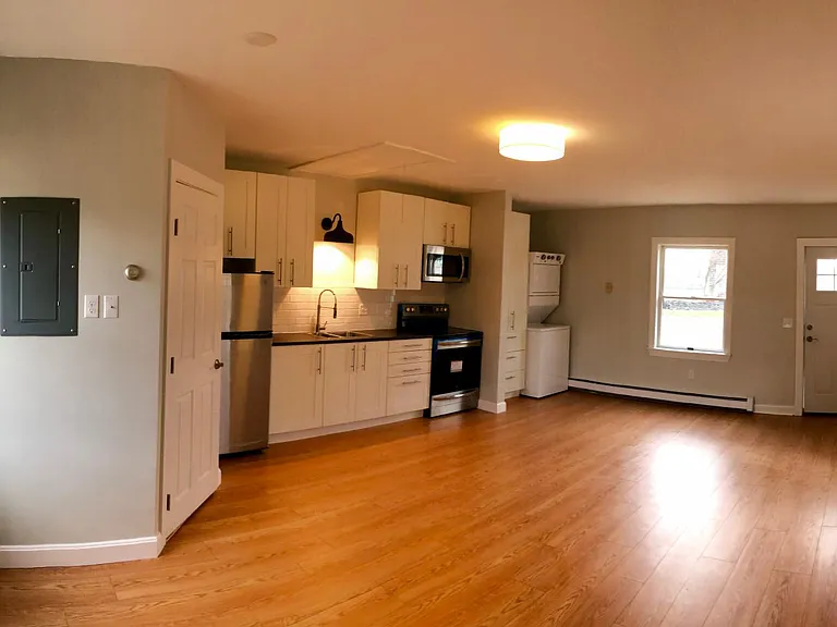 252 High St #A — Photo 6