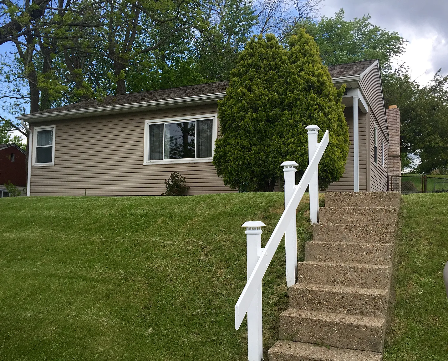 1206 McClelland Dr photo 1