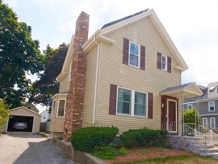 47 Lawrence St — Photo 1