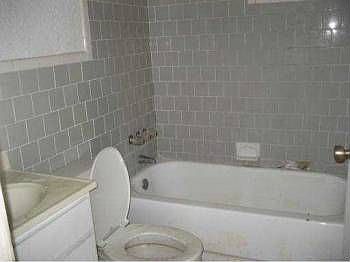 3rd image of 2611 SW 53rd Ave