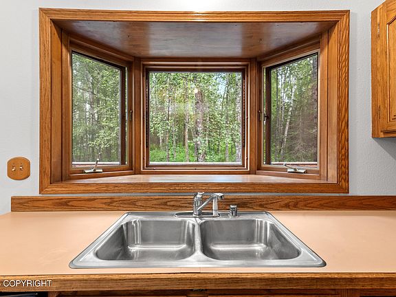 5th image of 3441 N Banner Way