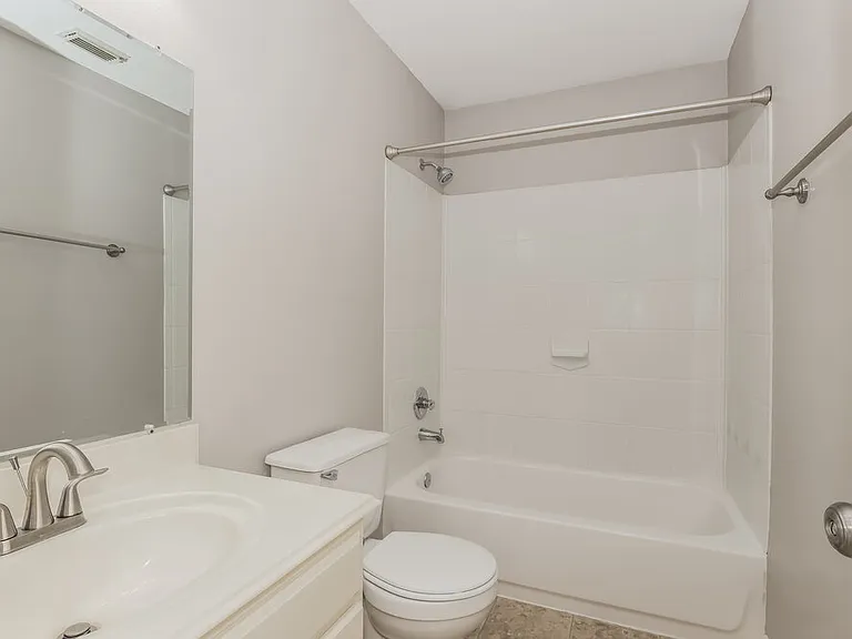 3330 Legends Mill Dr — Photo 14