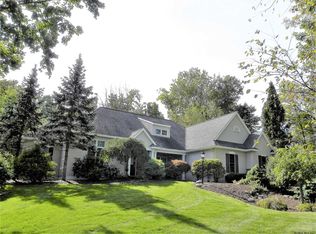 31 Fairhill Rd, Clifton Park, NY 12065