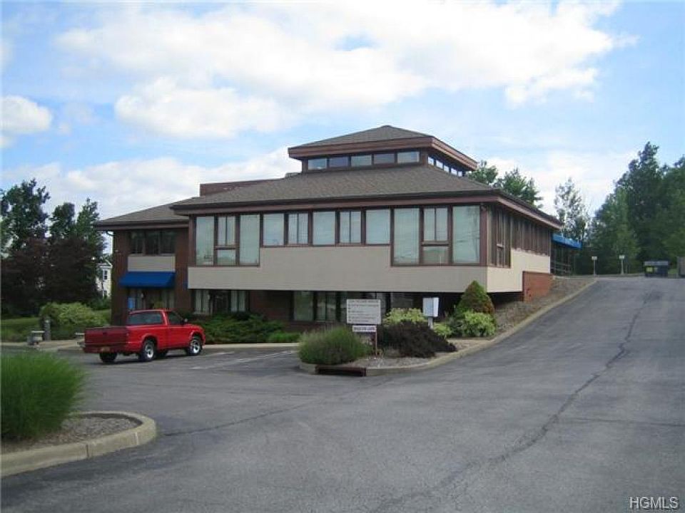 1st image of 192 Tower Dr Ste 300