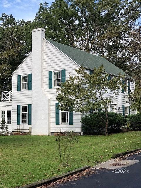 1st image of 22 Northwood Dr