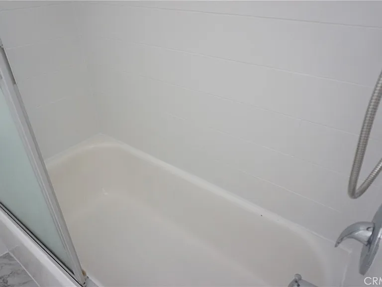 4610 Densmore Ave #20 — Photo 46
